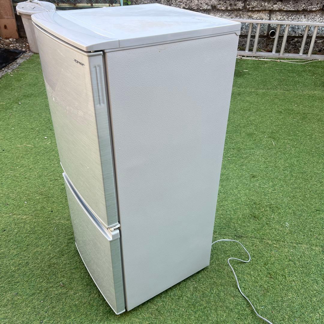 【横浜市内】2020年製　シャープ 137L 2ドア冷蔵庫 左右付け替え可能ドア