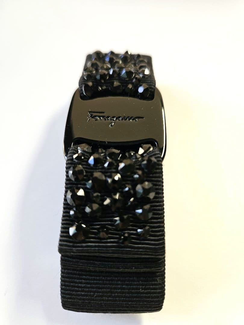 Ferragamo クリスタル付きヘアクリップ