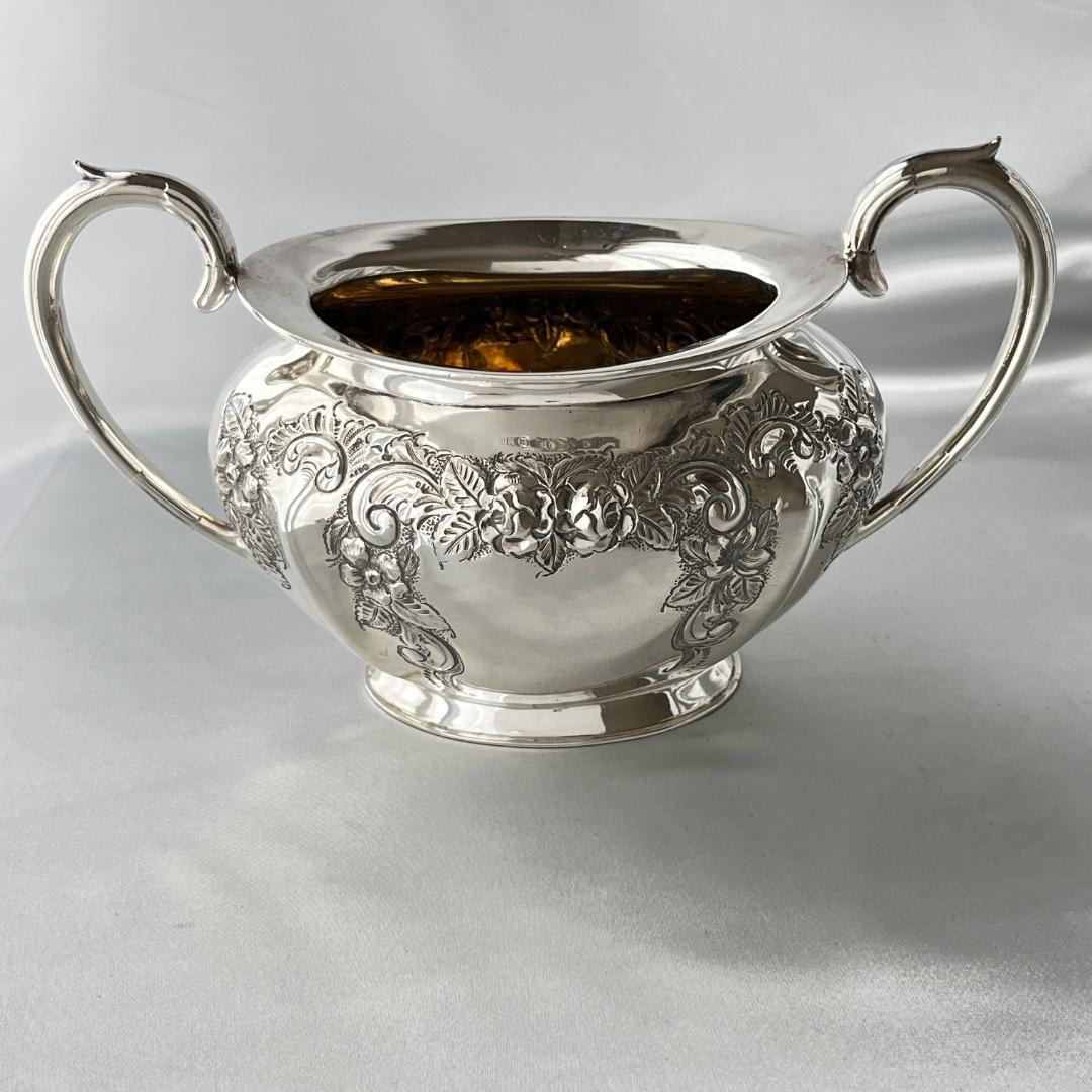 【Pinder Brothers】 ローズのティーセット 3点 薔薇のレリーフ