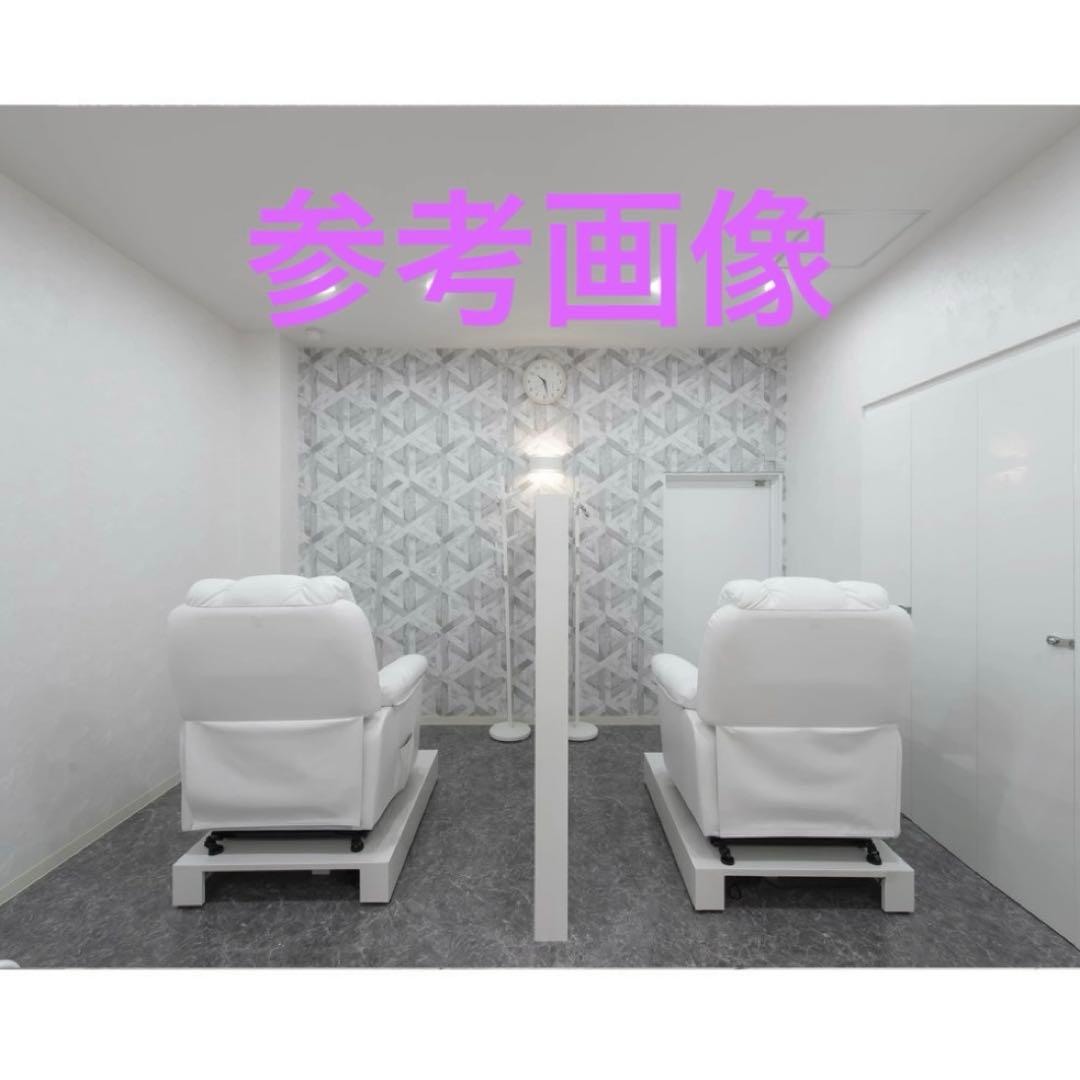 る*〜様 手動ラウンジチェア SHIFFON Jr-S ホワイト ステージ付き