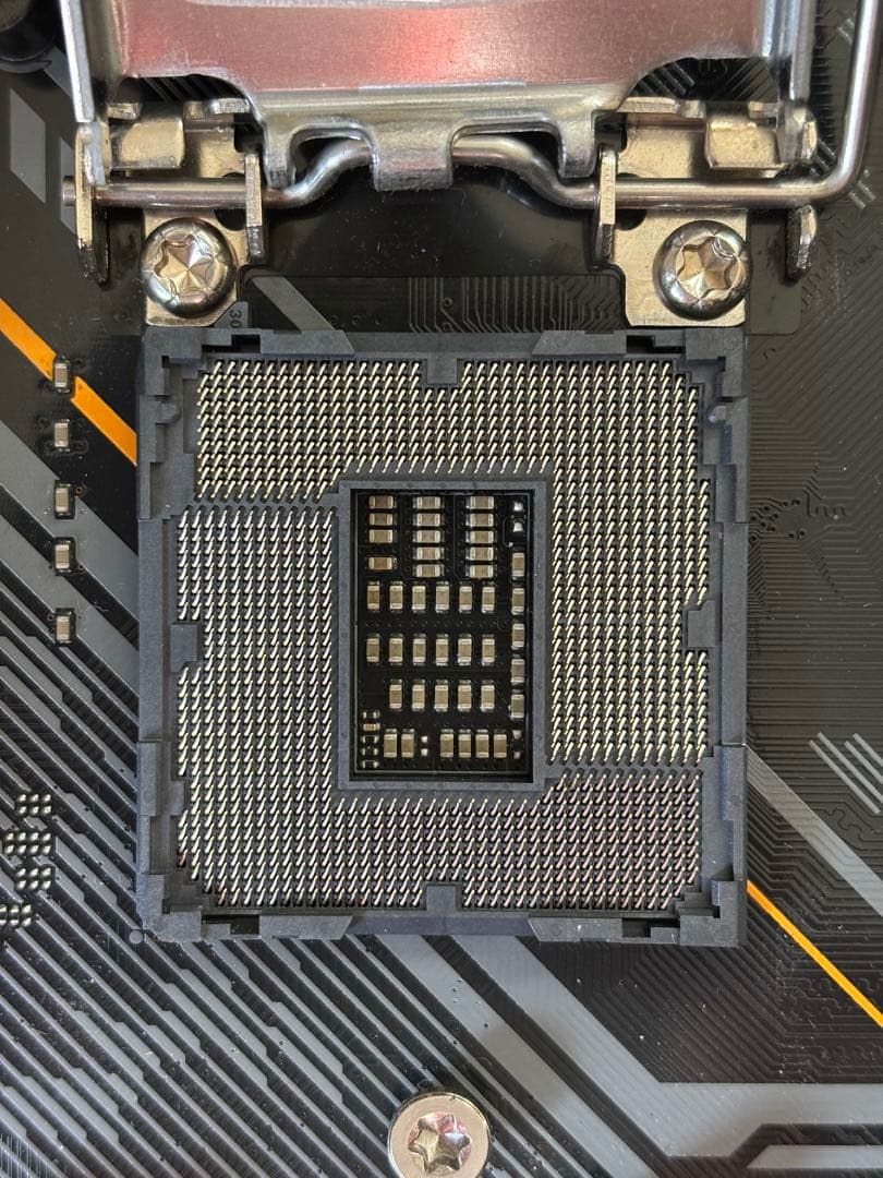 マザーボード　ASUS TUF Z390M-PRO GAMING