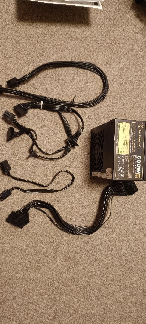 SilverStone SFX 600W 80 PLUS GOLD 電源ユニット