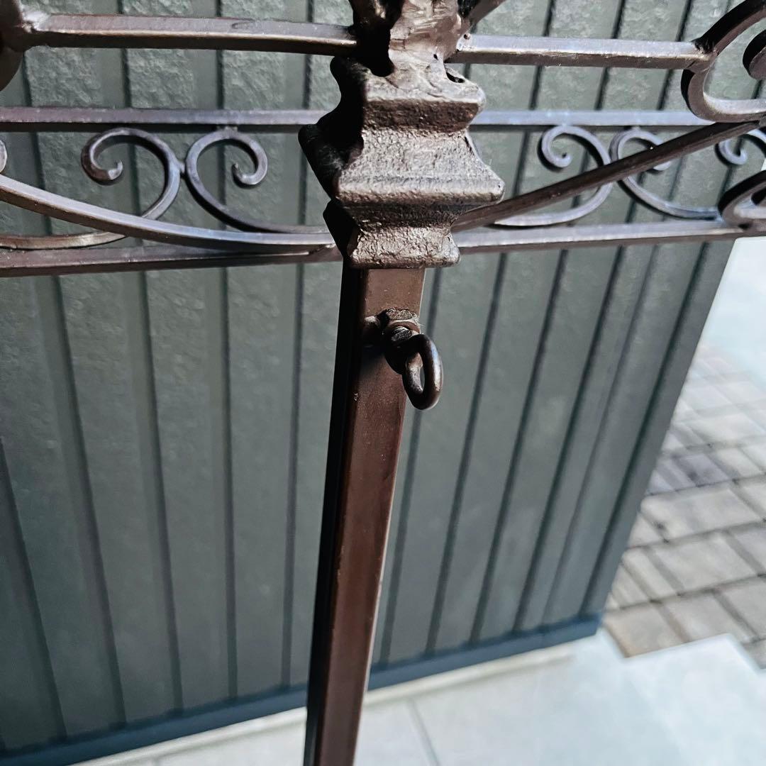 鉄製譜面台　アイアンスタンド　アンティーク　看板　メニュー　ディスプレイ