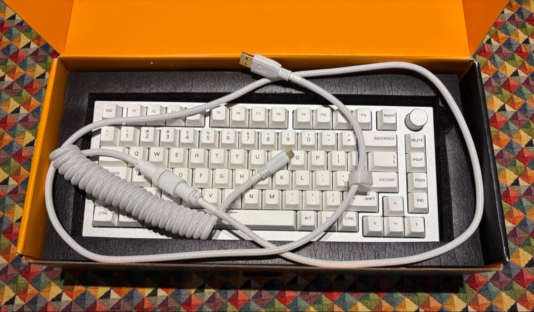 Glorious GMMK Pro 75% メカニカルキーボード