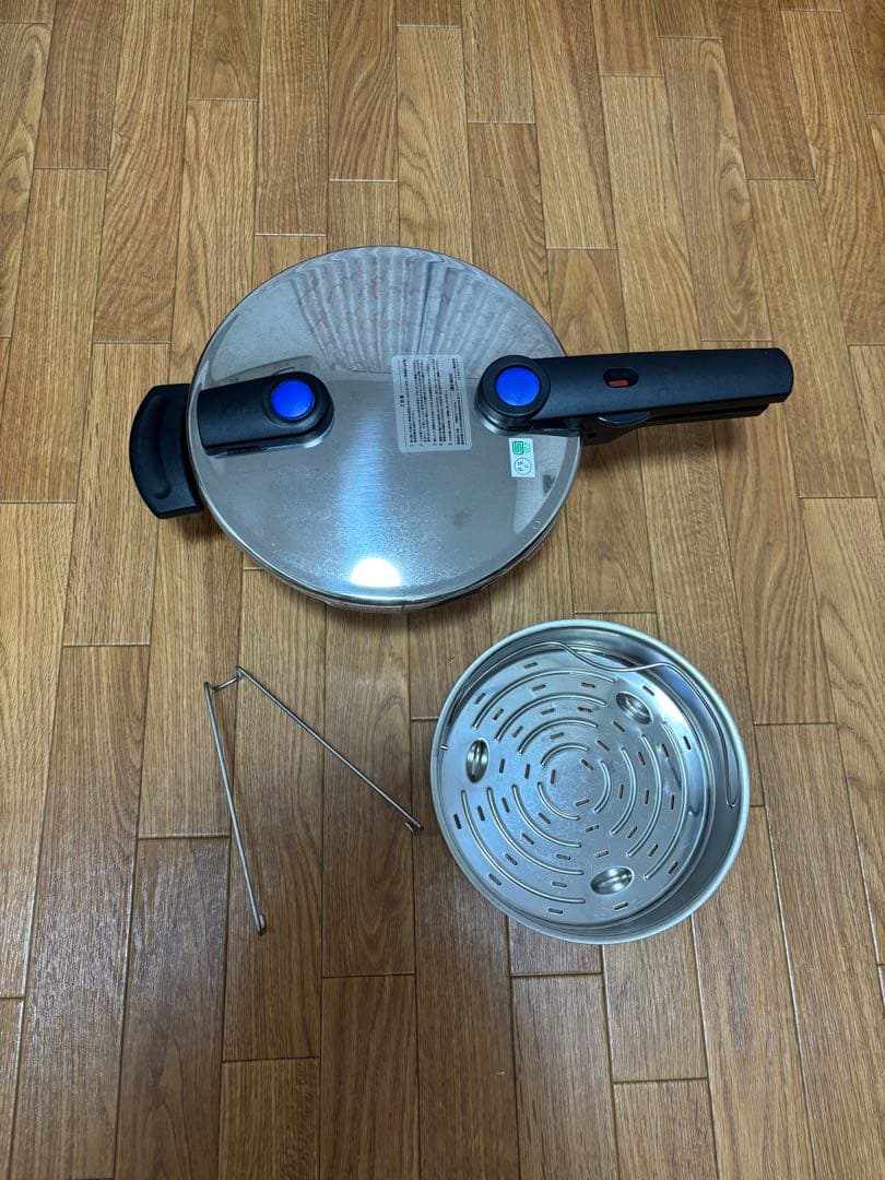 r*a様 Fissler 中型圧力鍋 蒸し器付き