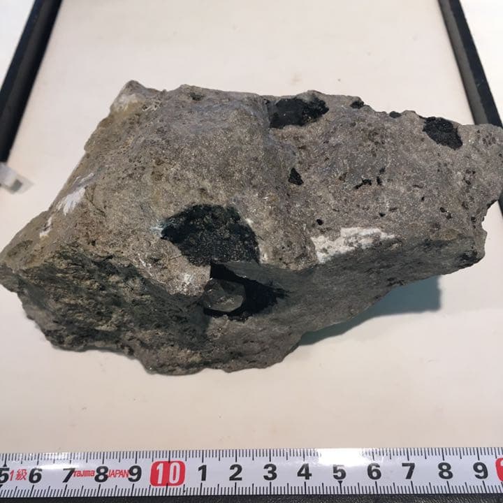 ハーキマーダイヤモンド(水晶)母岩付 B