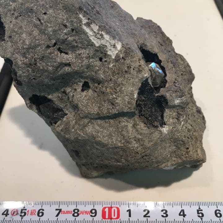 ハーキマーダイヤモンド(水晶)母岩付 B