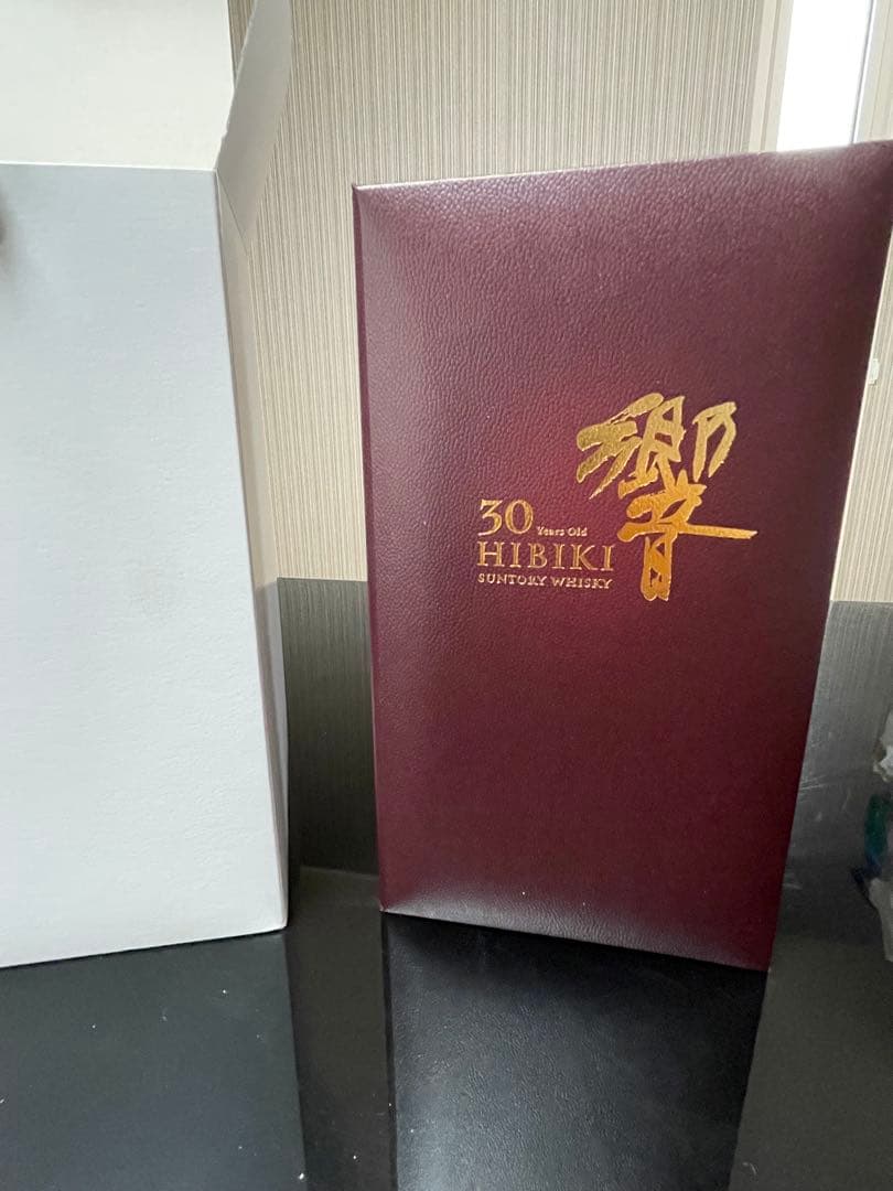 響 30年 ウイスキー 白箱付き