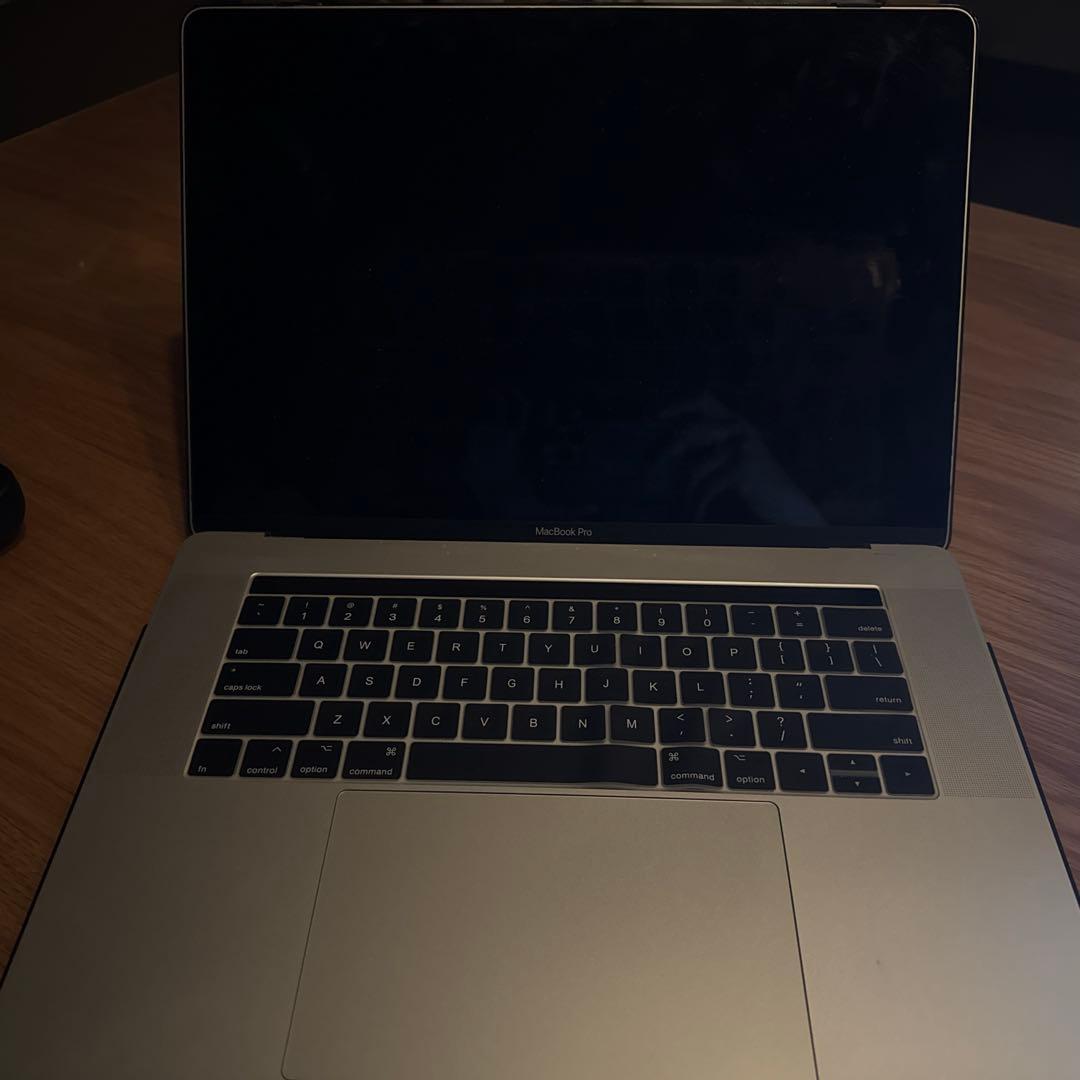 【七】【カスタム多】Apple MacBook Pro 15-inch