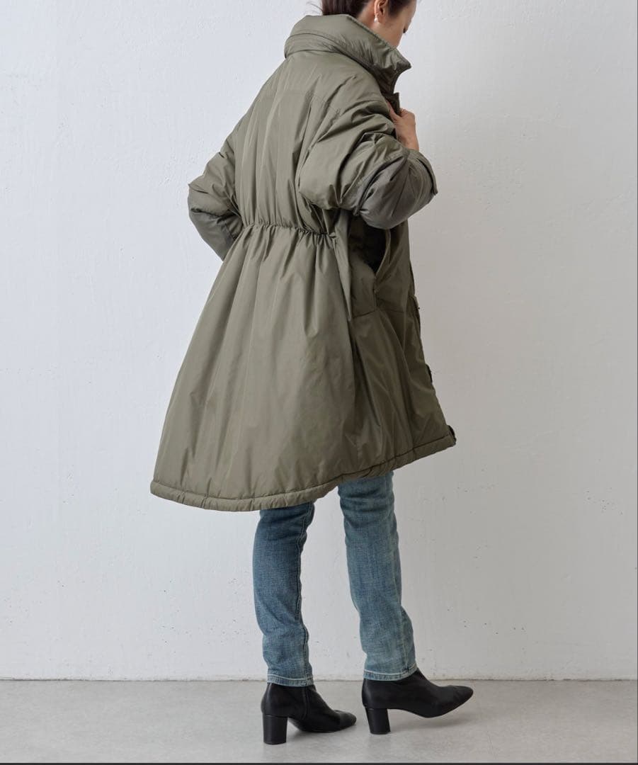 当日発送可能　ビアズリー　モンスターパーカー　新品未使用　カーキ