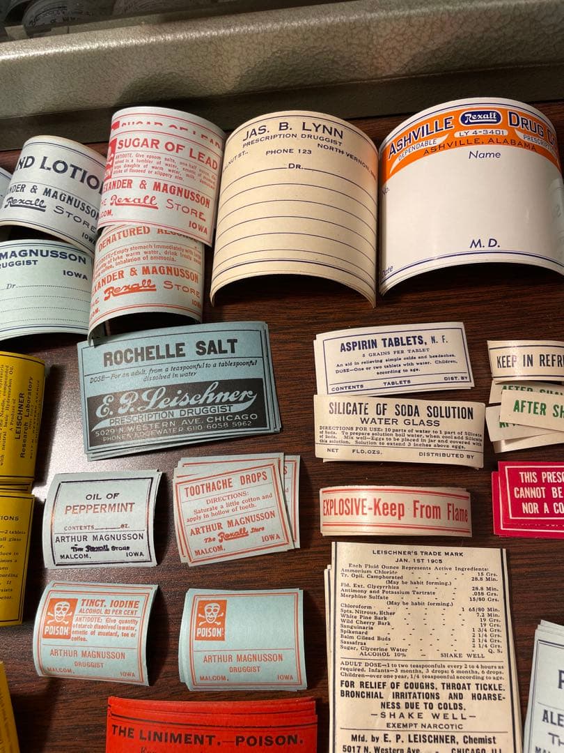 海外　ファーマシーラベル　75種各一枚計75枚　➕薬袋一枚　✖️3ラベル