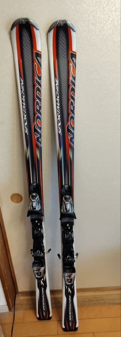 【美品】ノルディカ カービングスキー