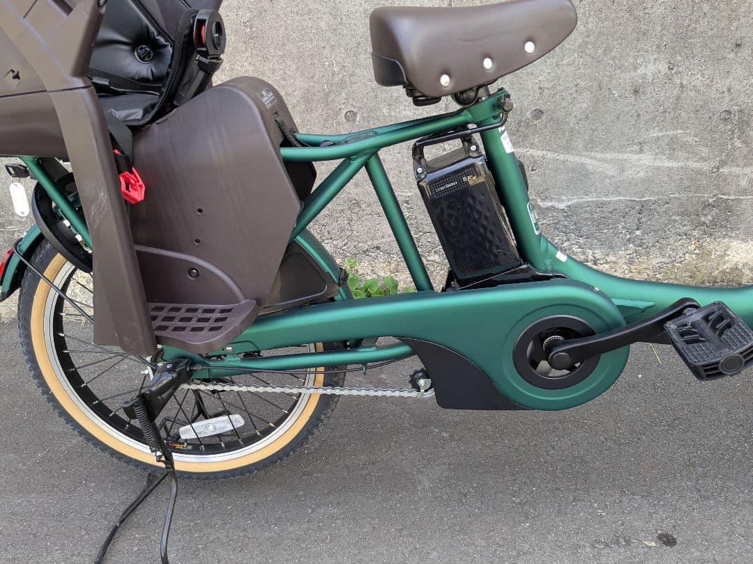 電動アシスト自転車 ギュットgyutto チャイルドシート付き グリーン