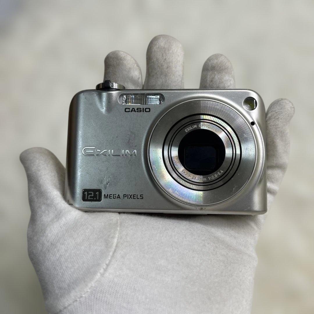 動作確認済 美品 CASIO EX-Z1200 デジカメ シルバー 充電器