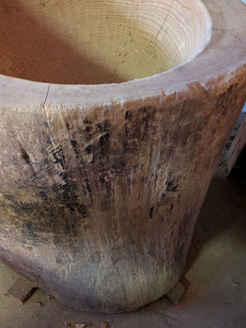 木製 円筒形 臼 亀裂あり　アンティーク　何かに