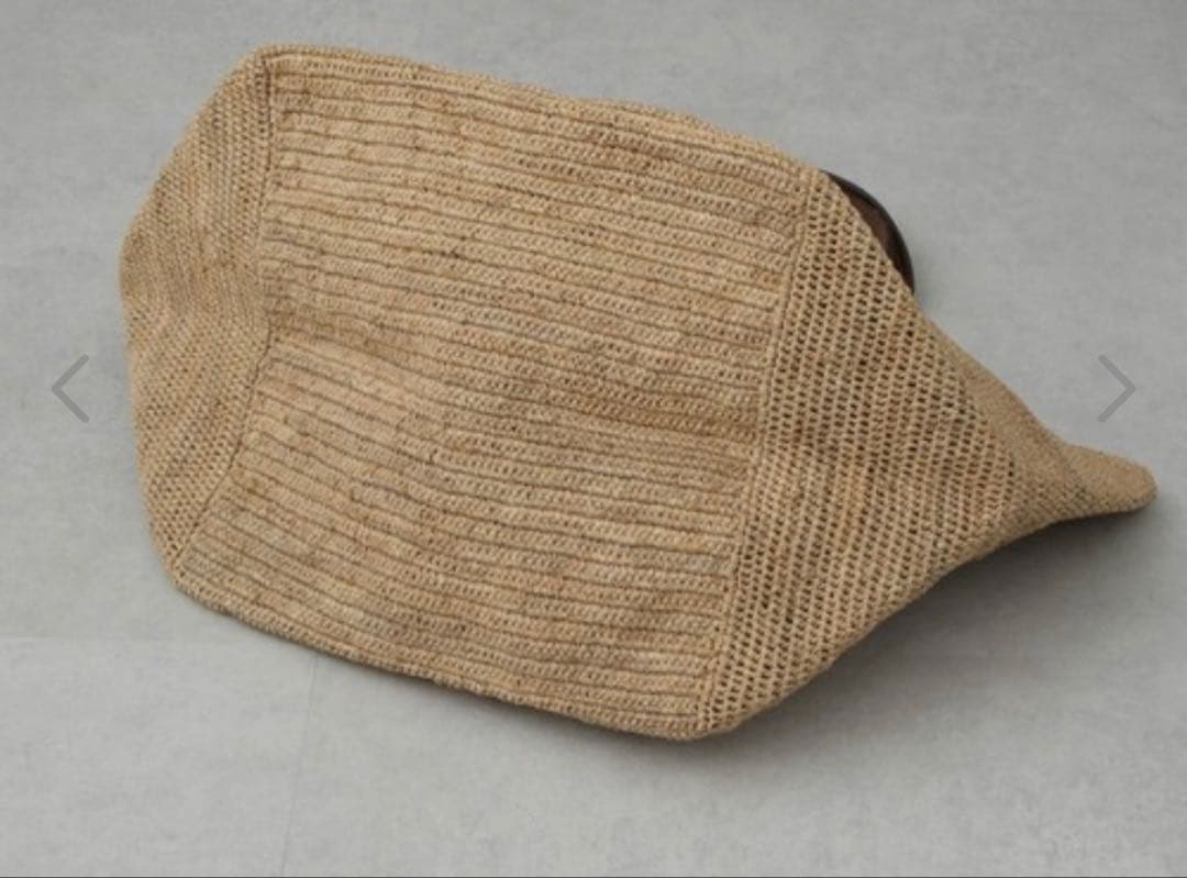 値下中IBELIV TOKYOⅡ カゴバッグ　ナチュラル色