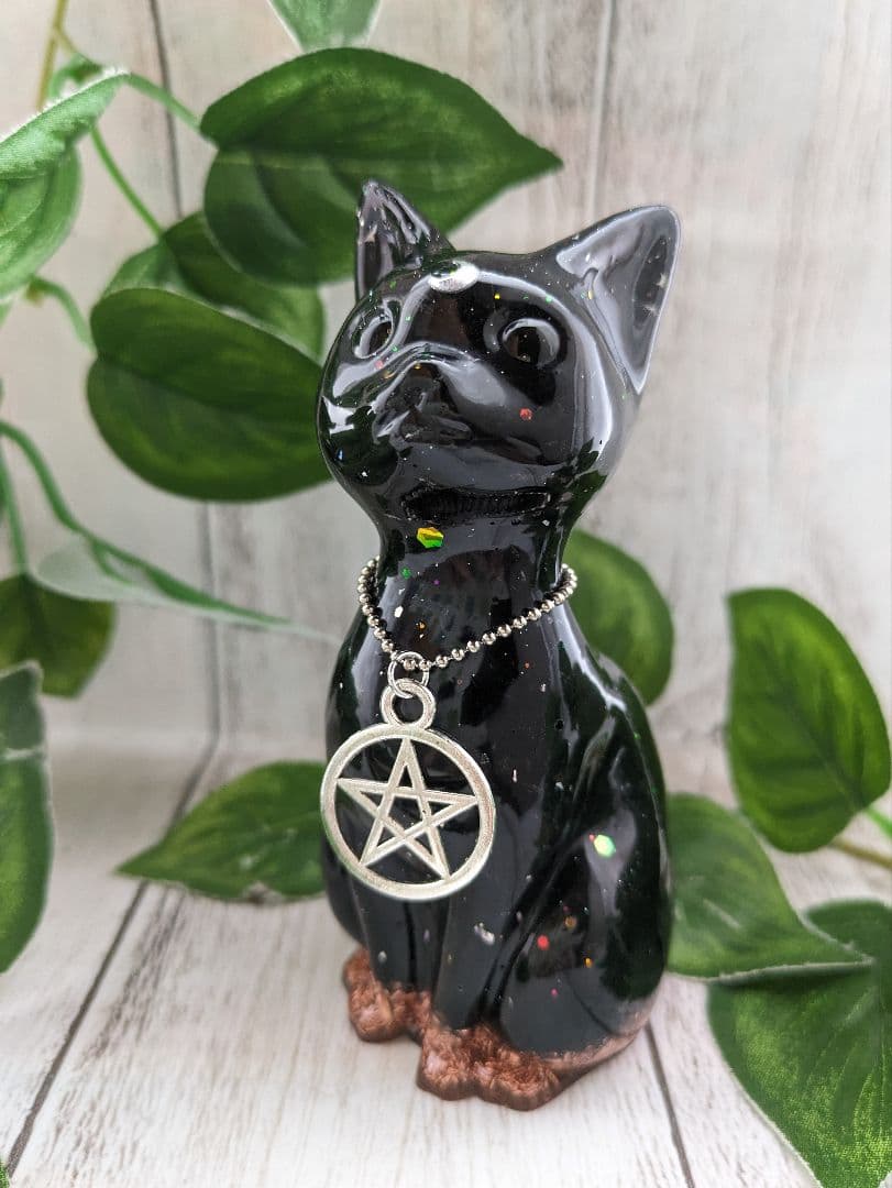 【つる927】オーラクォーツのあかい恐竜ちゃん形オルゴナイト☆他５点