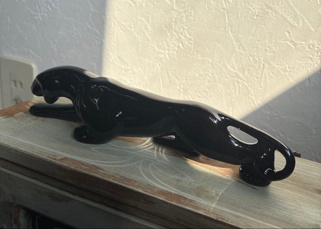 1月10日迄限定価格 ブラックパンサー　置き物