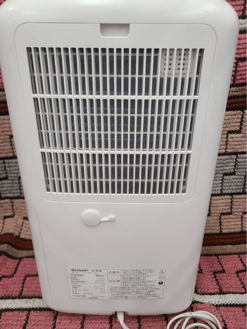 送料込み＊SHARP 除湿機 2022年