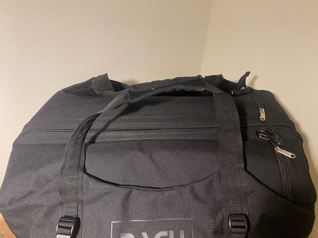 【最終価格】BACH ダッフルバッグ 黒　40リットル