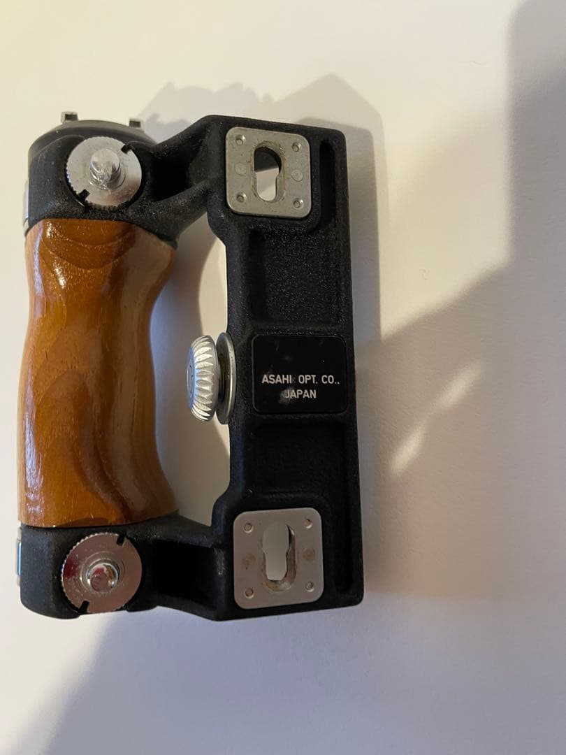 【美品】ペンタックス67用グリップ