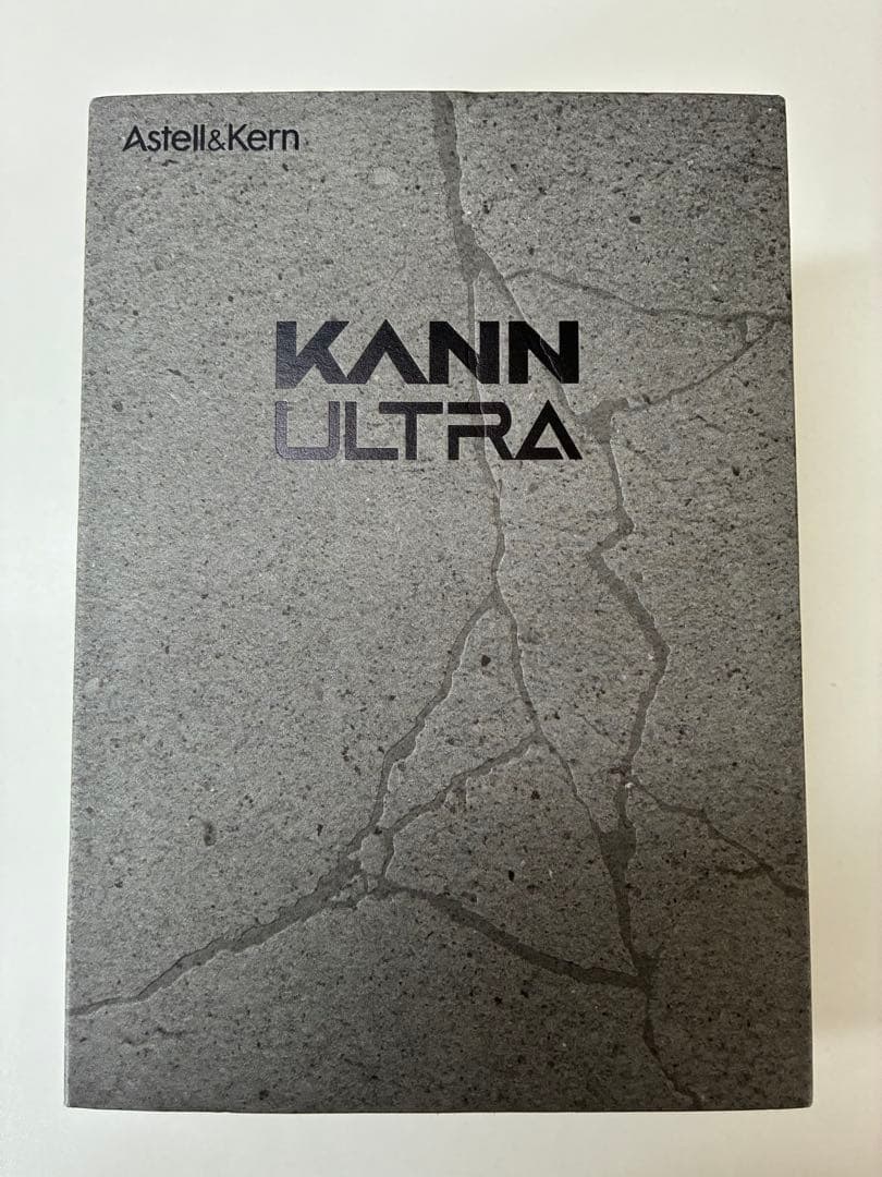 Astell&Kern KANN ULTRA 純正ケース付き