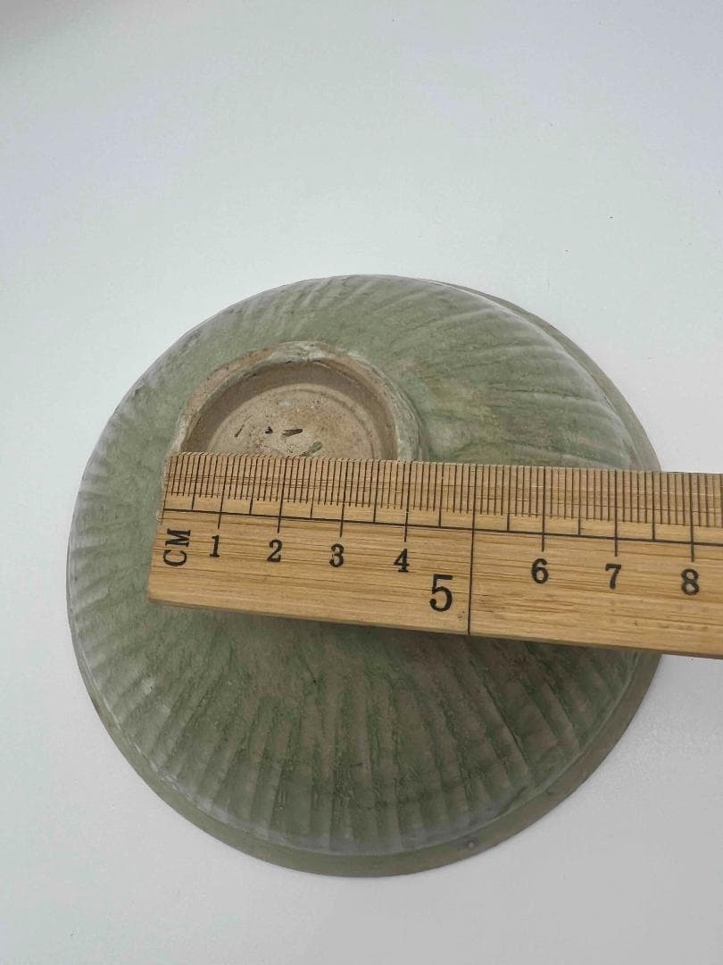 宋時代　青磁　耀州窯刻花碗　鉢　茶碗　唐物　古賞物　時代物(C-77)