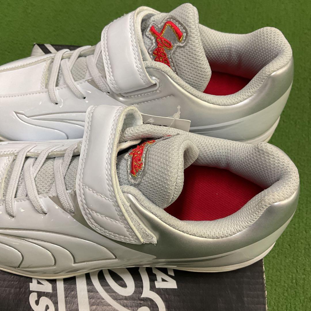 久保田スラッガージュニア用スパイク D-J01WH ホワイト 23.5cm