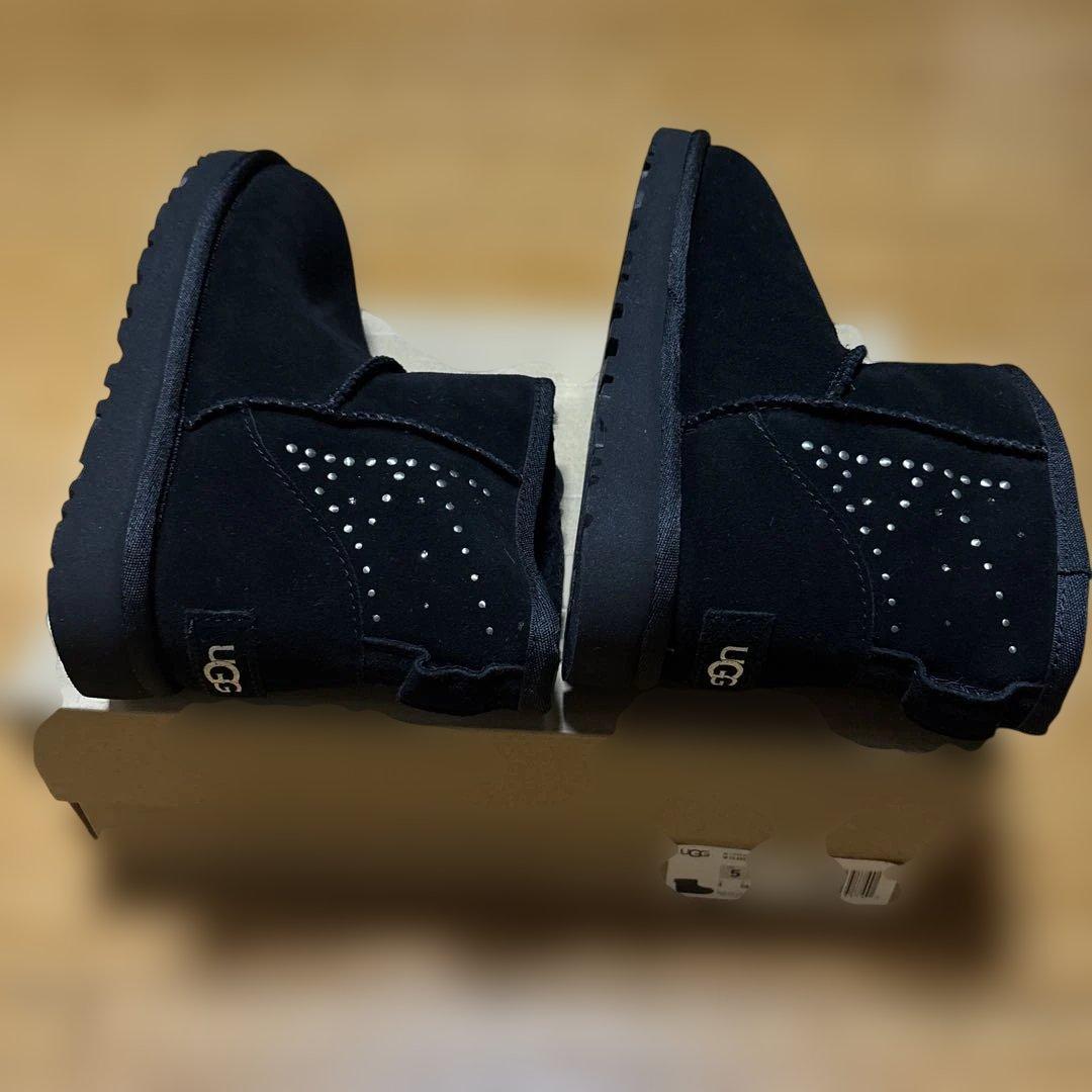 ミーハー UGG ブラック ムートンブーツ ストーン