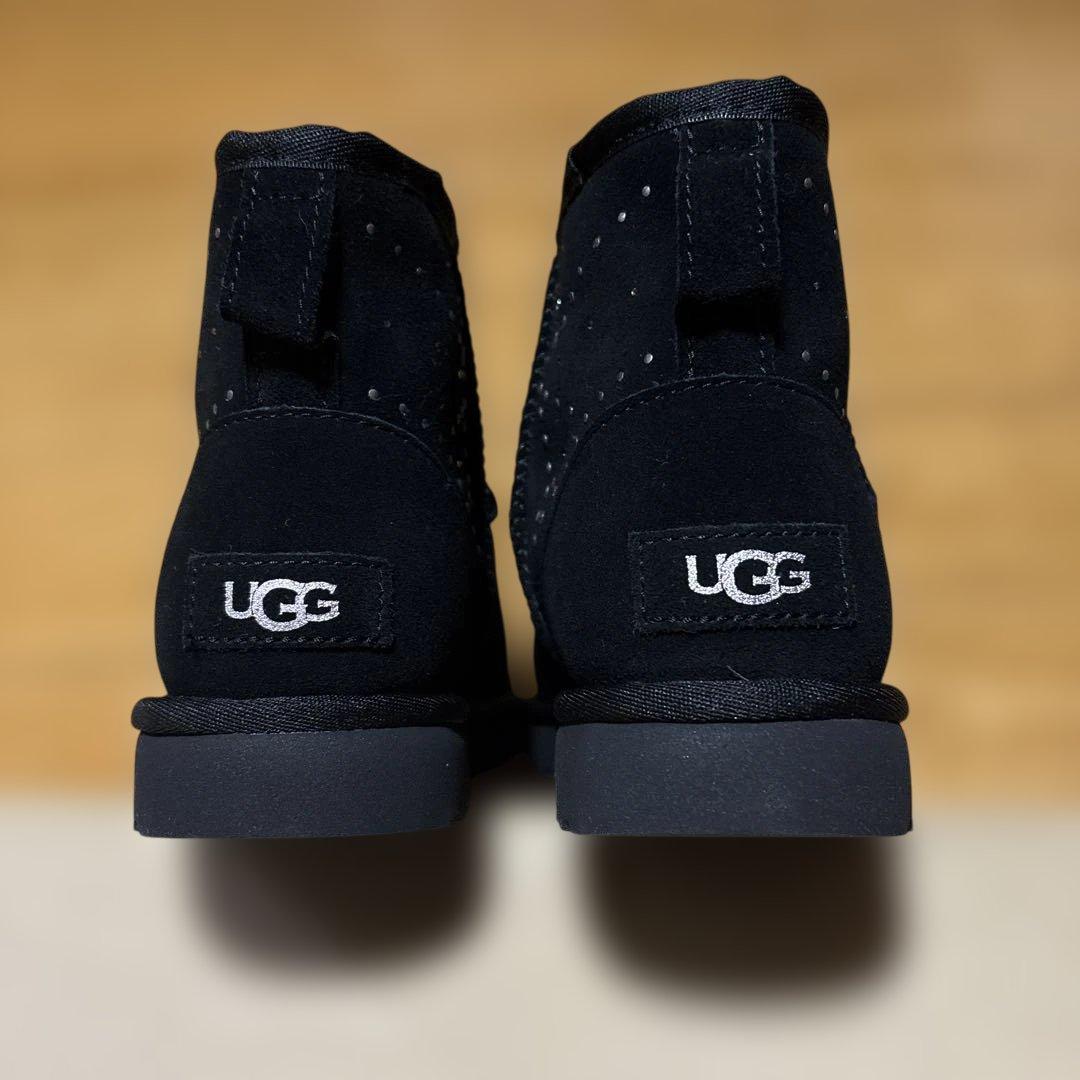 ミーハー UGG ブラック ムートンブーツ ストーン