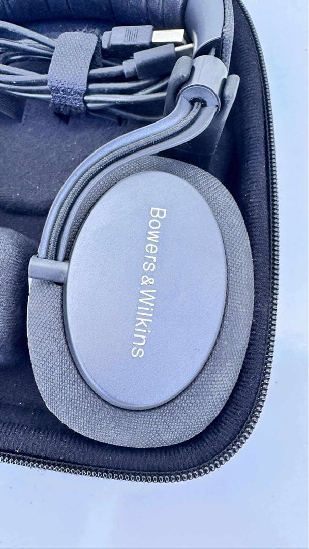 Bowers & Wilkins PX ワイヤレスヘッドホン