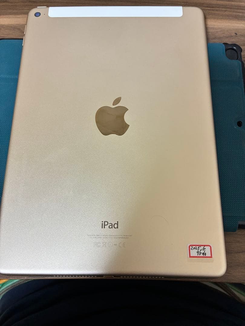 【iPad Air 2 Wi-Fi + Cellular 96% ゴールド 】