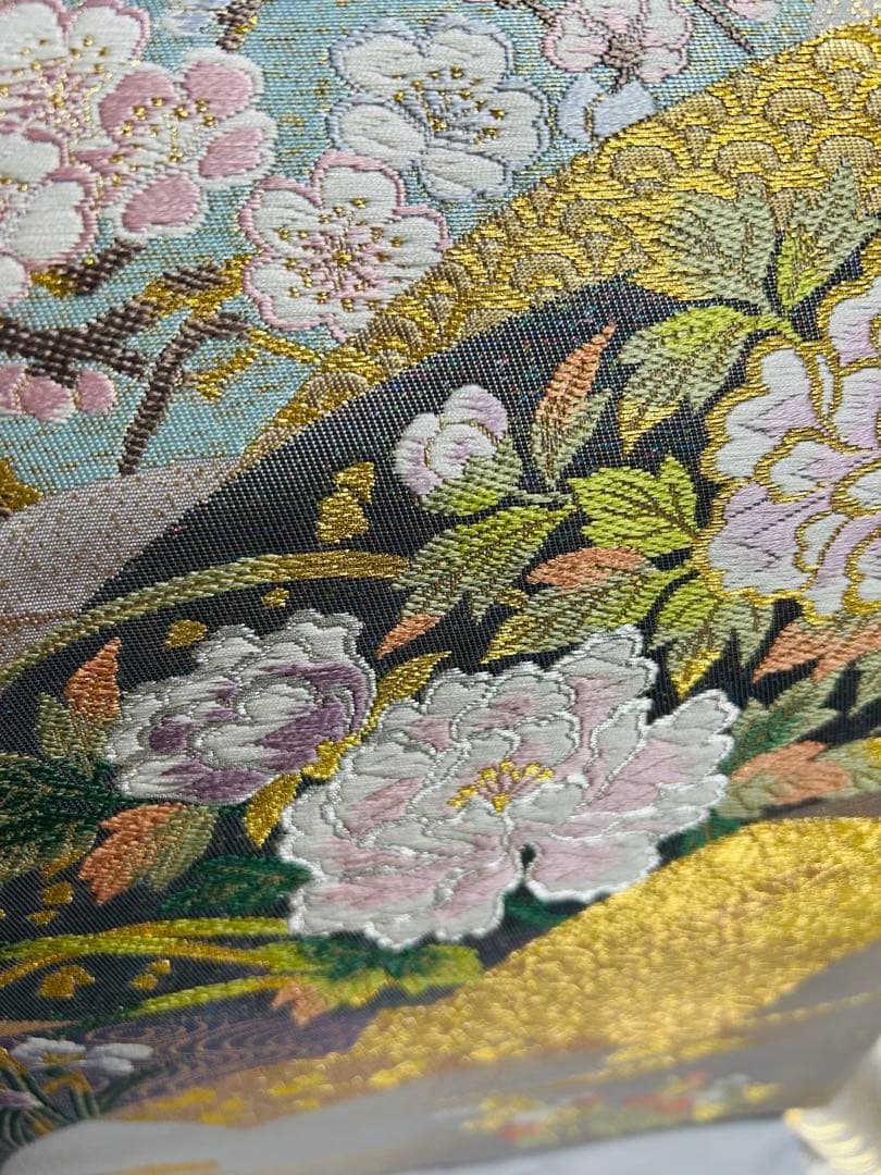 作家物　縁起の良い郡鶴に美しい四季の花々が美しく品格溢れる黒留袖完全フルセット