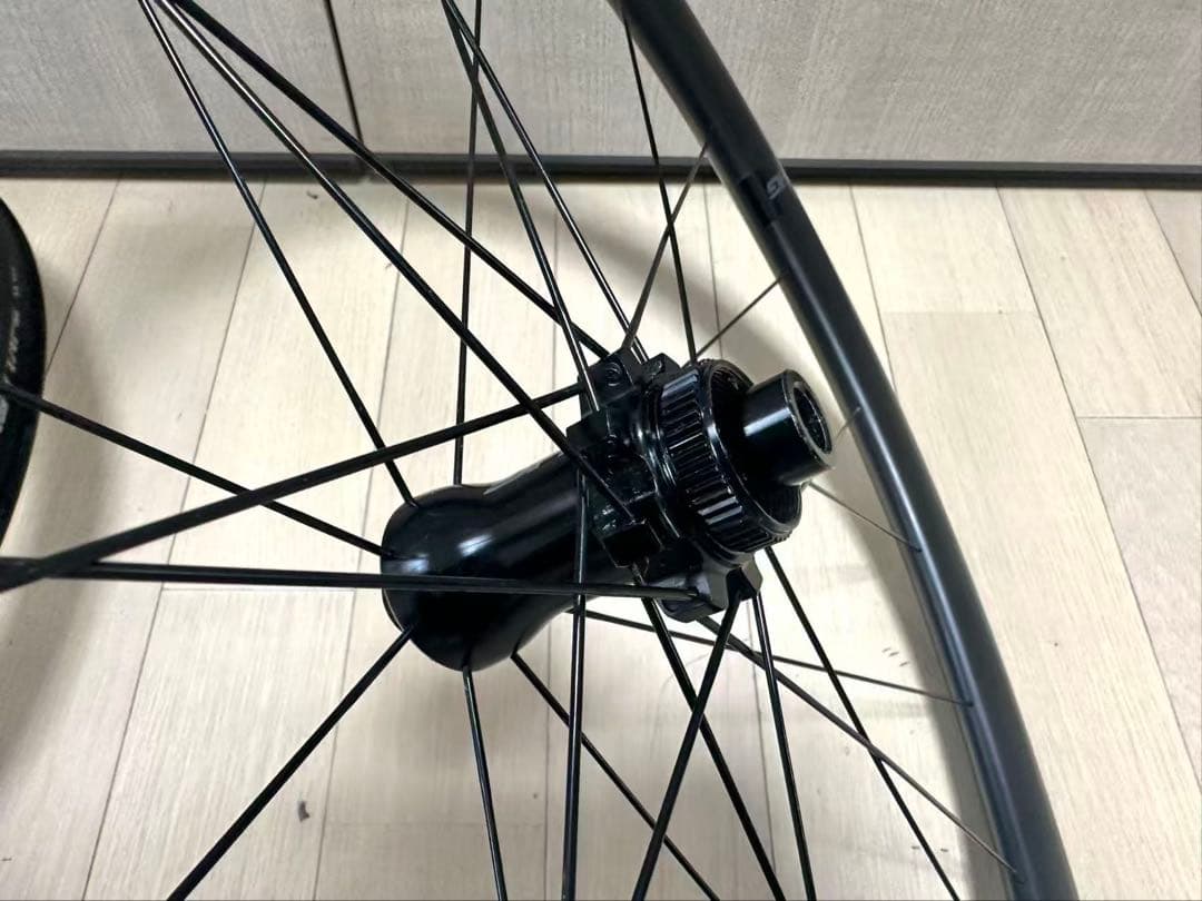 CANNONDALE HOLLOWGRAM35 カーボンホイール　キャノンデール