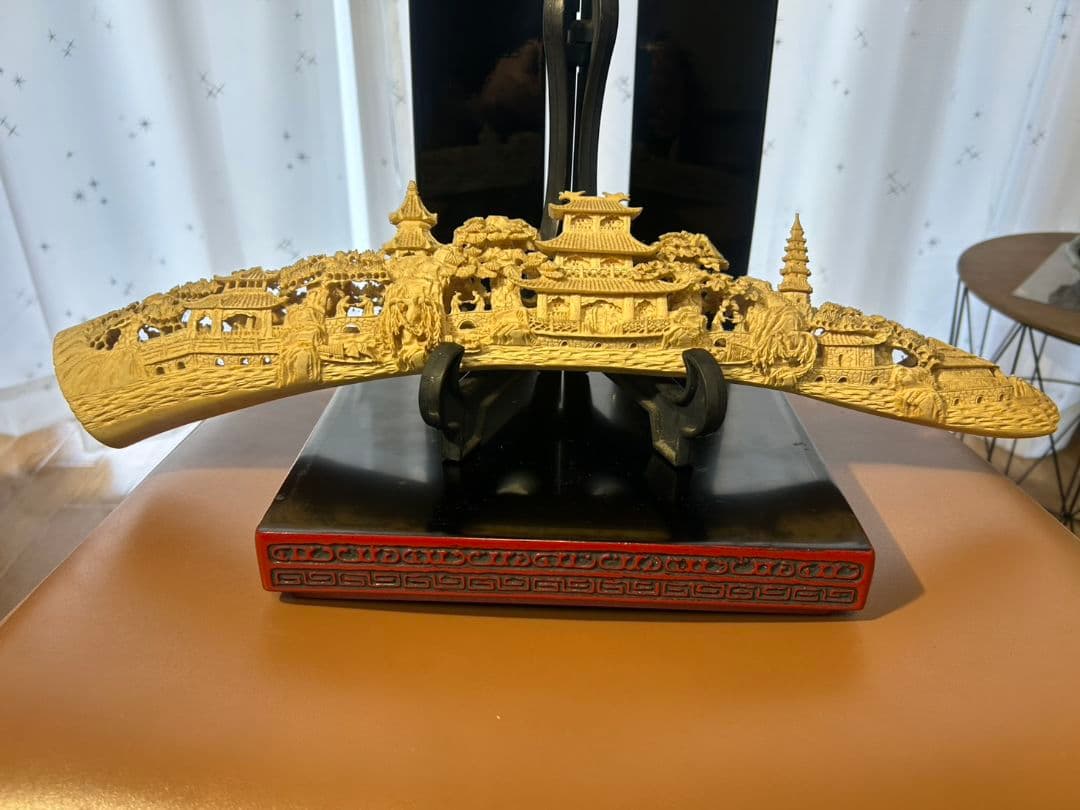 中国風景彫刻置物 約30cm