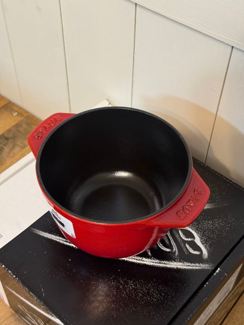 新品 ストウブ ラ・ココット de GOHAN S チェリー 12cm