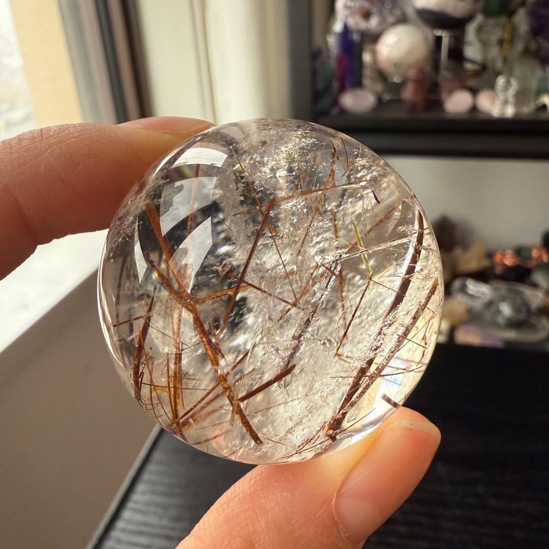 天然石ルチルクォーツのスフィア　丸玉　置物NO.010606