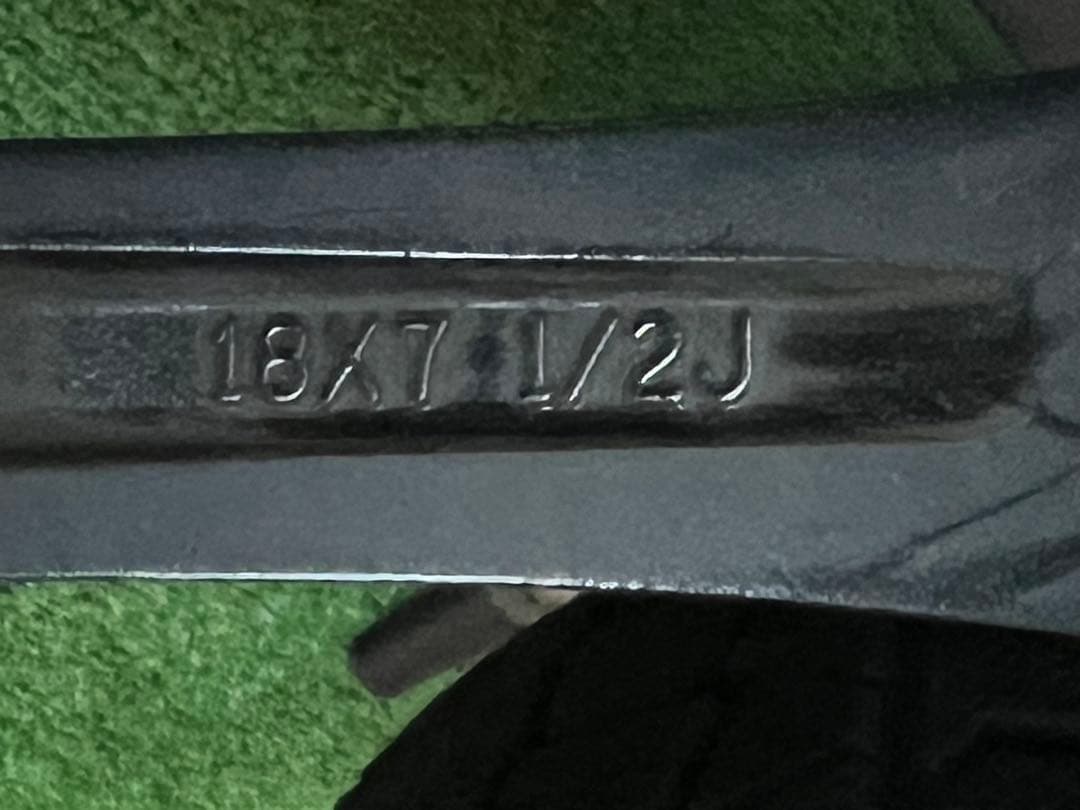 18インチVELVA BLACK DUNLOP WINTER MAX WM02