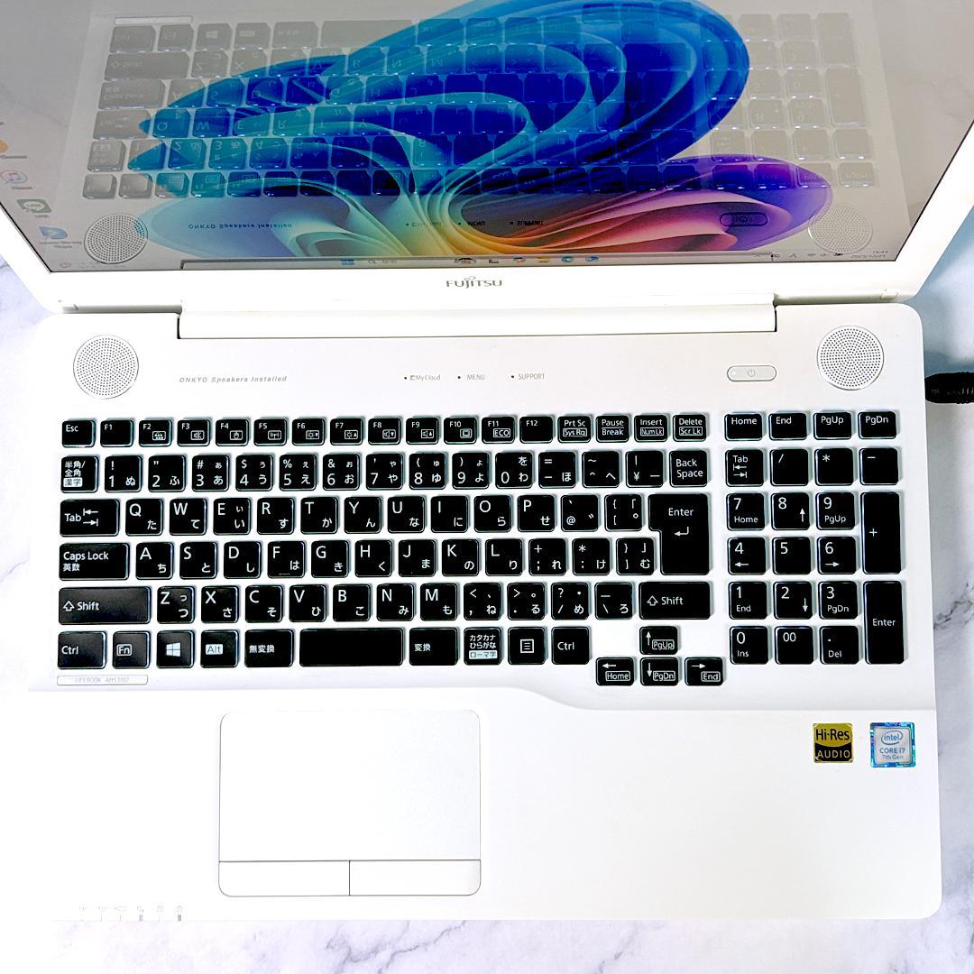 美品☆Corei7・8GB・SSD512・バックライトキーボード・ノートパソコン