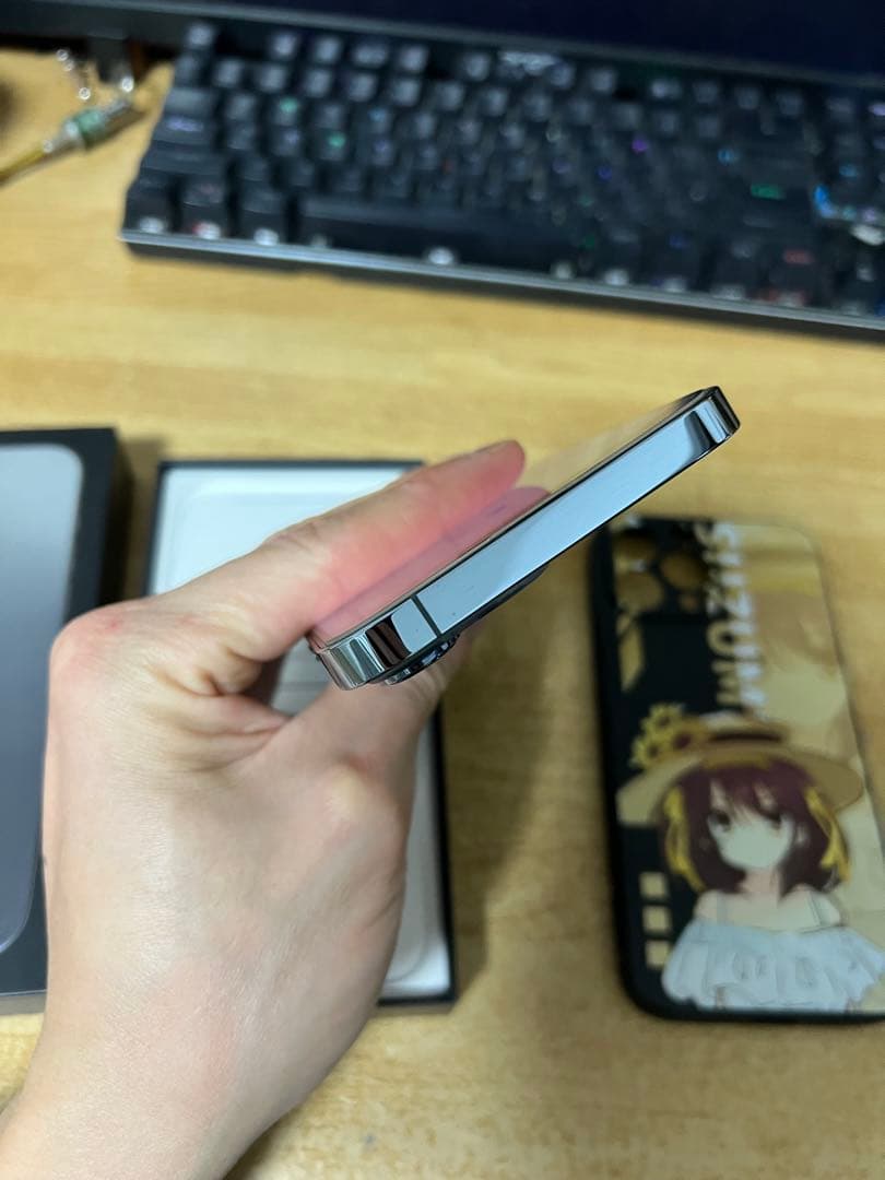 iPhone 13 Pro Max SIMフリー