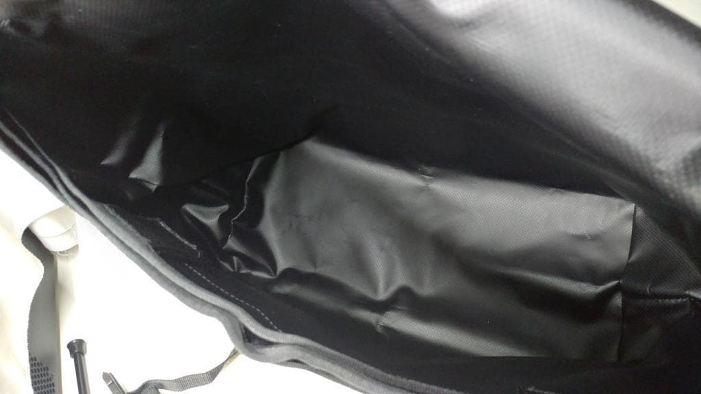 e*0様 メッセンジャーバッグ BLCKCHRM COLLECTION CTZ