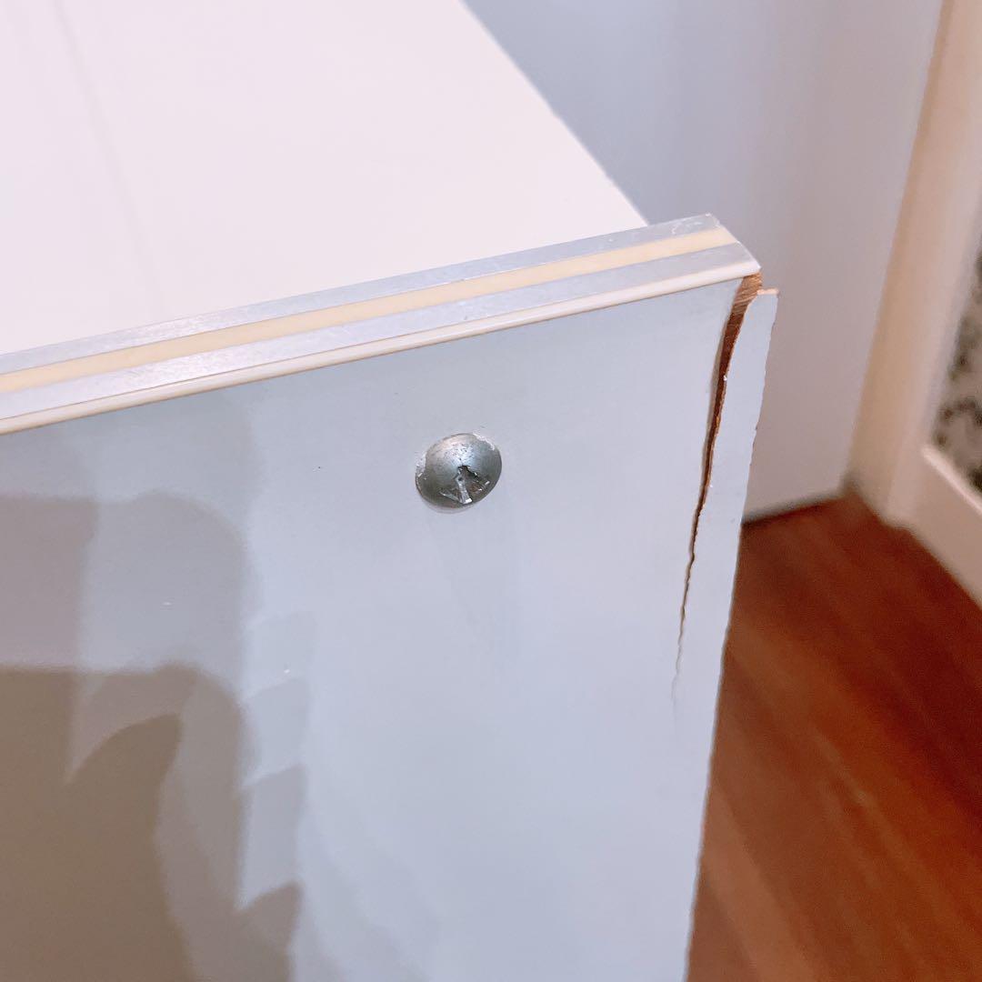 昭和レトロ　ポップなカラーの小棚