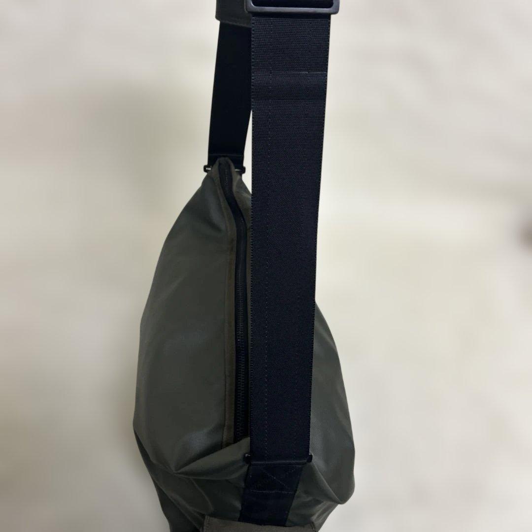 希少　美品　ポーター プリズム　ショルダーバッグ　ボディバッグ　A4収納可