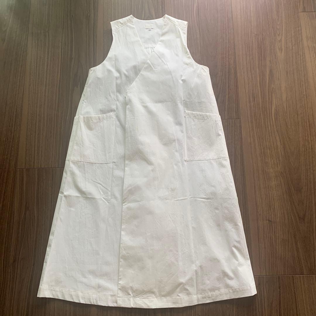 新品　未使用　ぶどうのたね エプロンドレス A