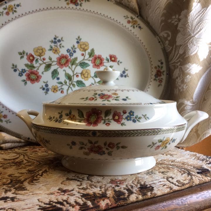 英国製   【covered vegetable】