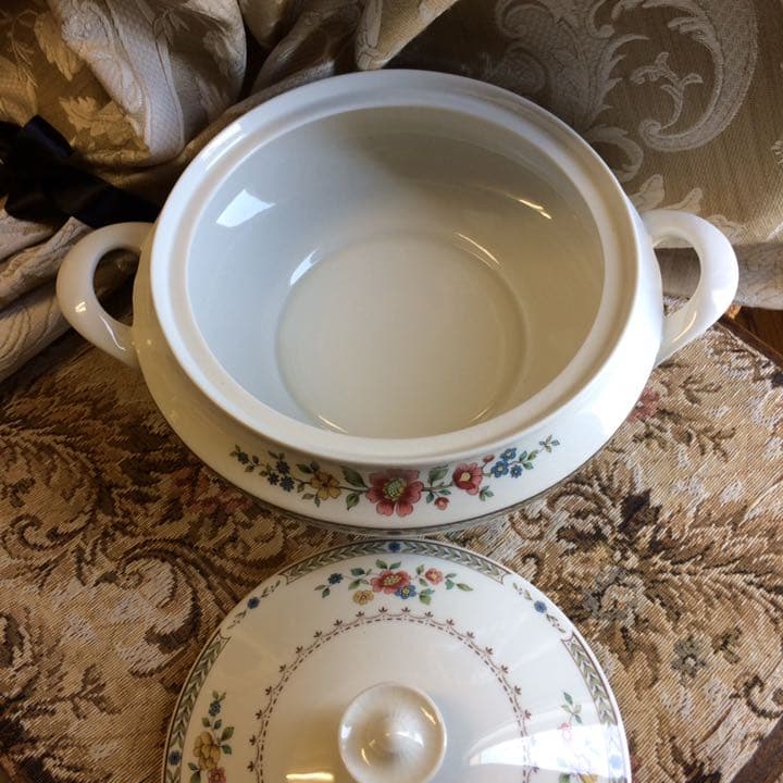 英国製   【covered vegetable】