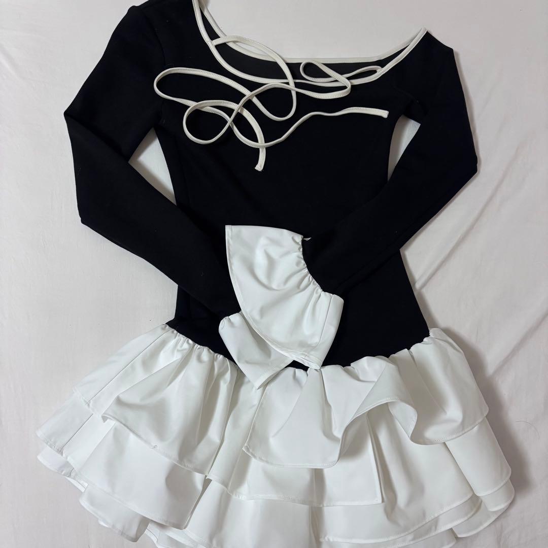 ダーリッチ　デザインネックリボンミニワンピース　ブラック