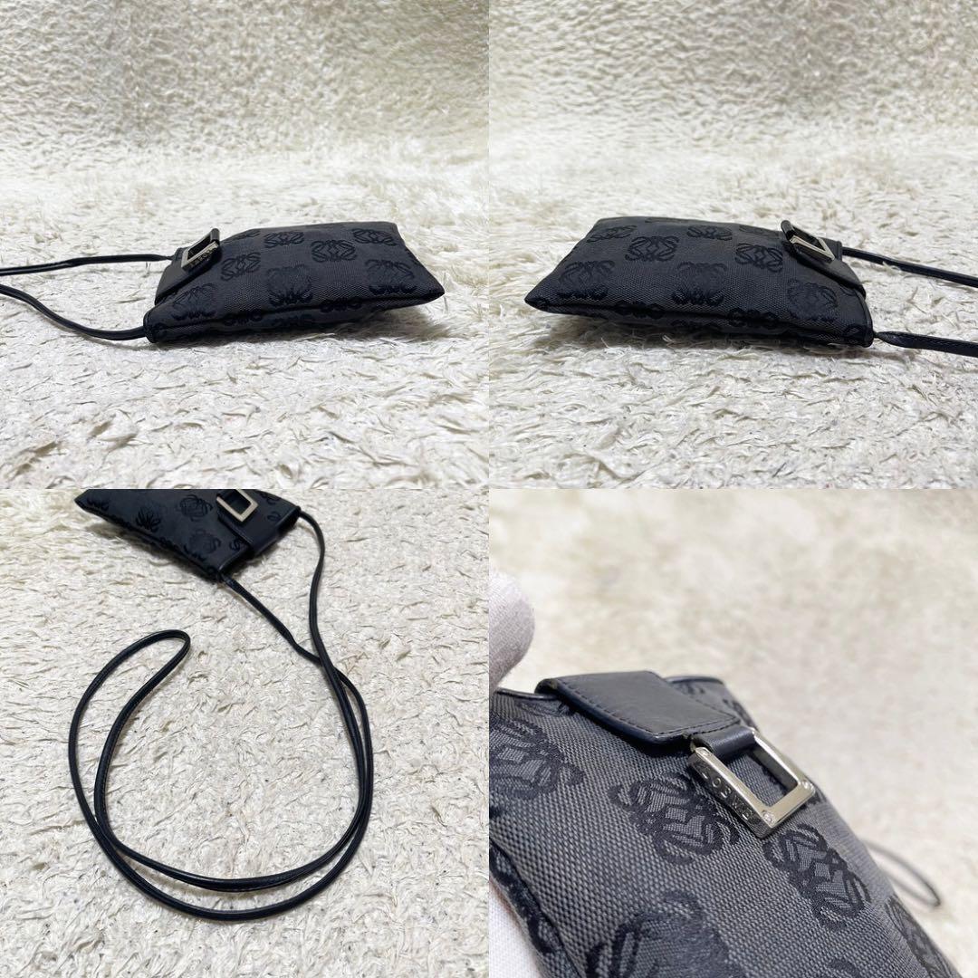 【商談中LOEWE ショルダーバッグ　ポシェット　レザー　黒　リピートアナグラム