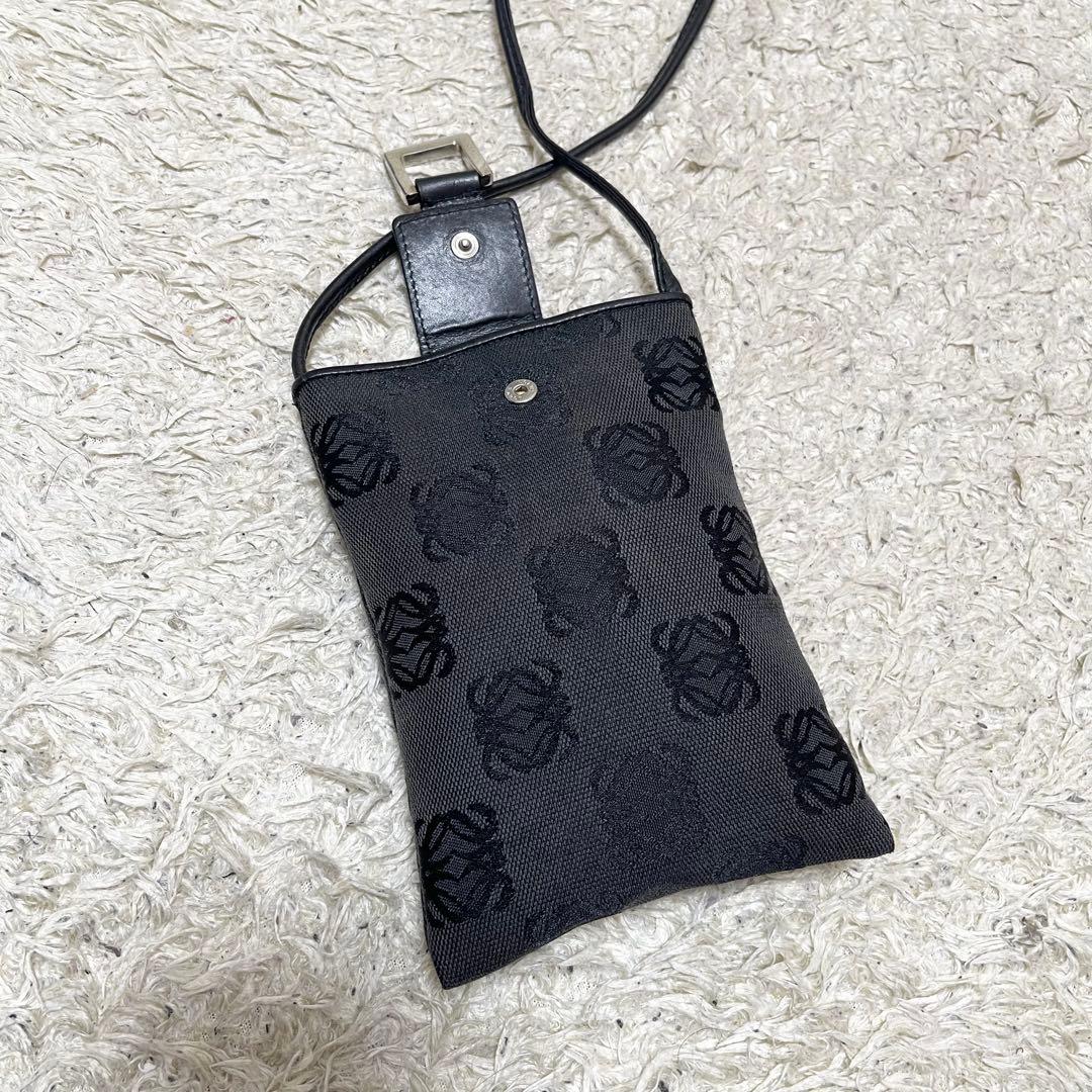 【商談中LOEWE ショルダーバッグ　ポシェット　レザー　黒　リピートアナグラム