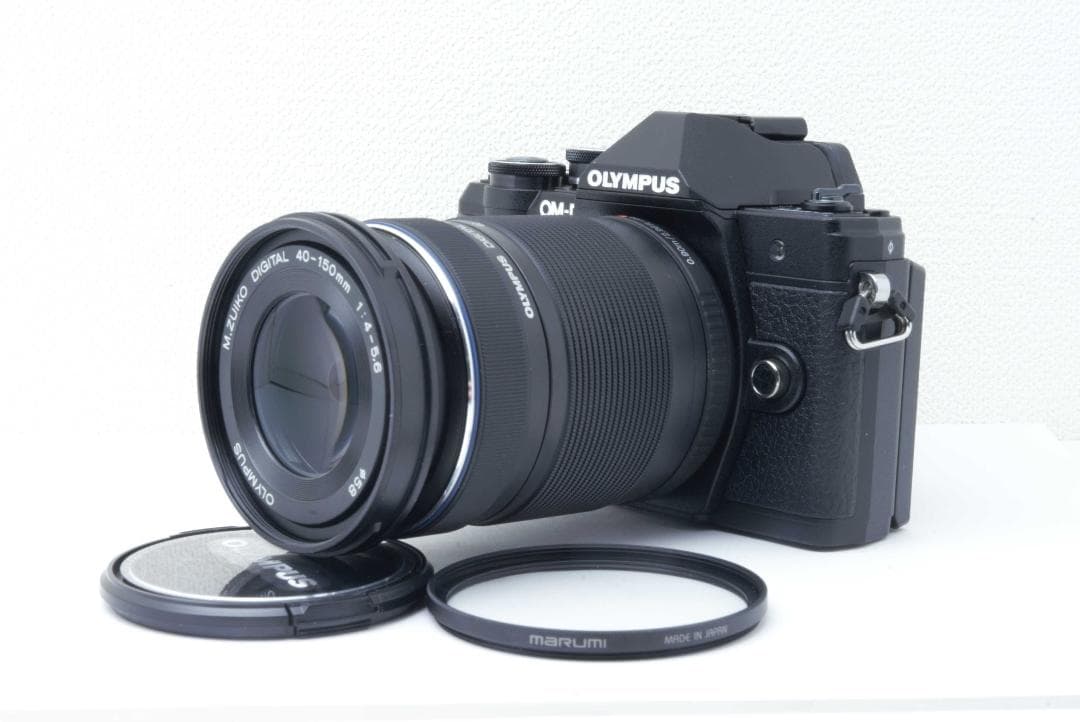 新品級♪OLYMPUS E-M10 Mark III ダブルズーム　人気機種